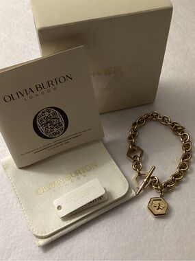 Olivia Burton London Minima Bee Gold-Plated Toggle Bracelet